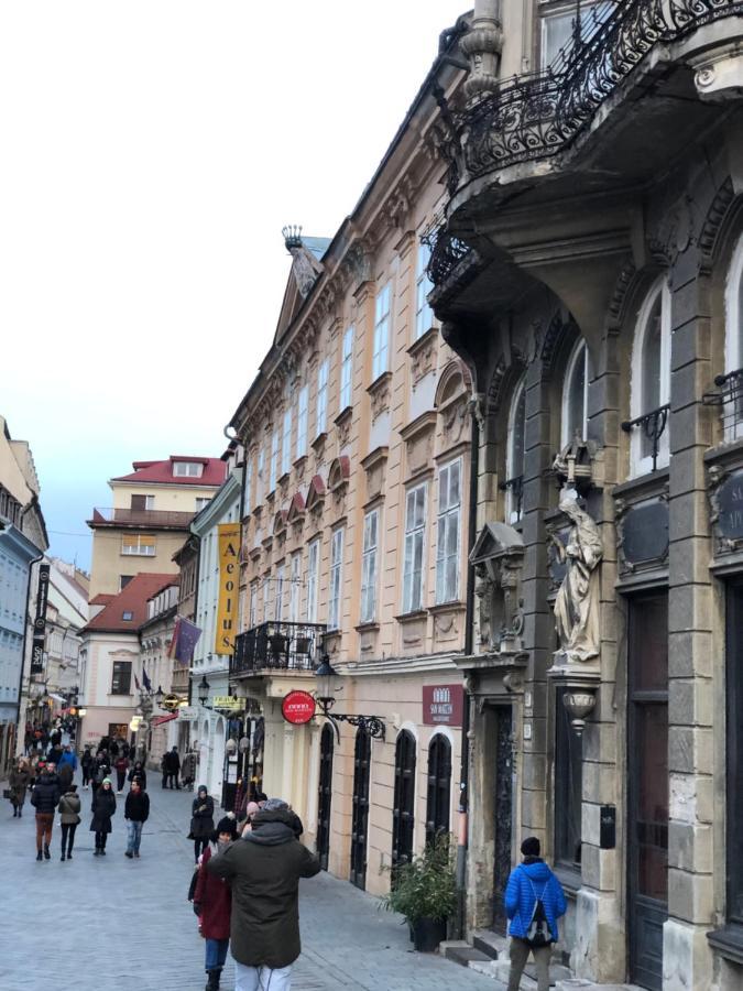 Pleasant Apartment Under The Bratislava Castle Ngoại thất bức ảnh