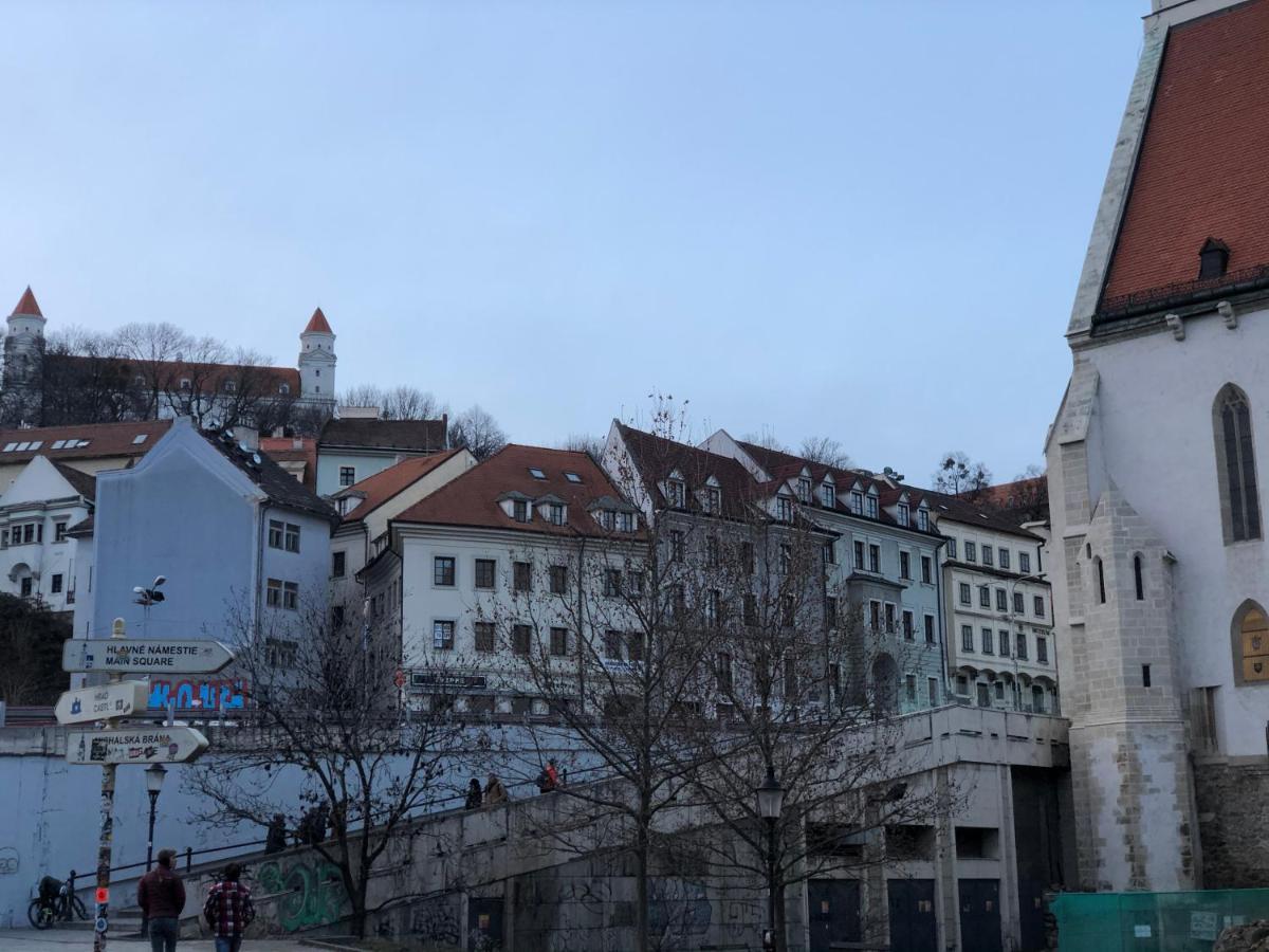 Pleasant Apartment Under The Bratislava Castle Ngoại thất bức ảnh